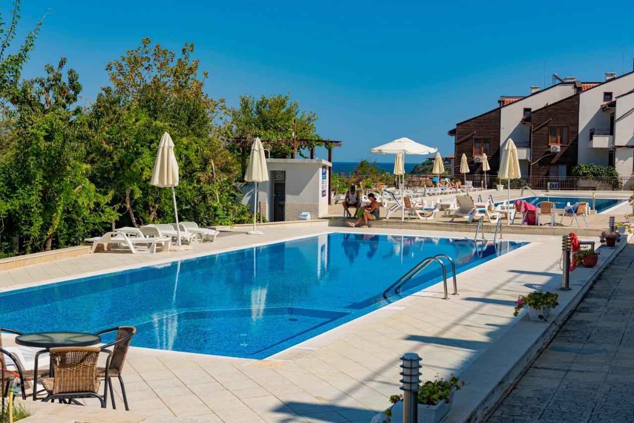 Menada Apolon Apartments Созопол Екстериор снимка