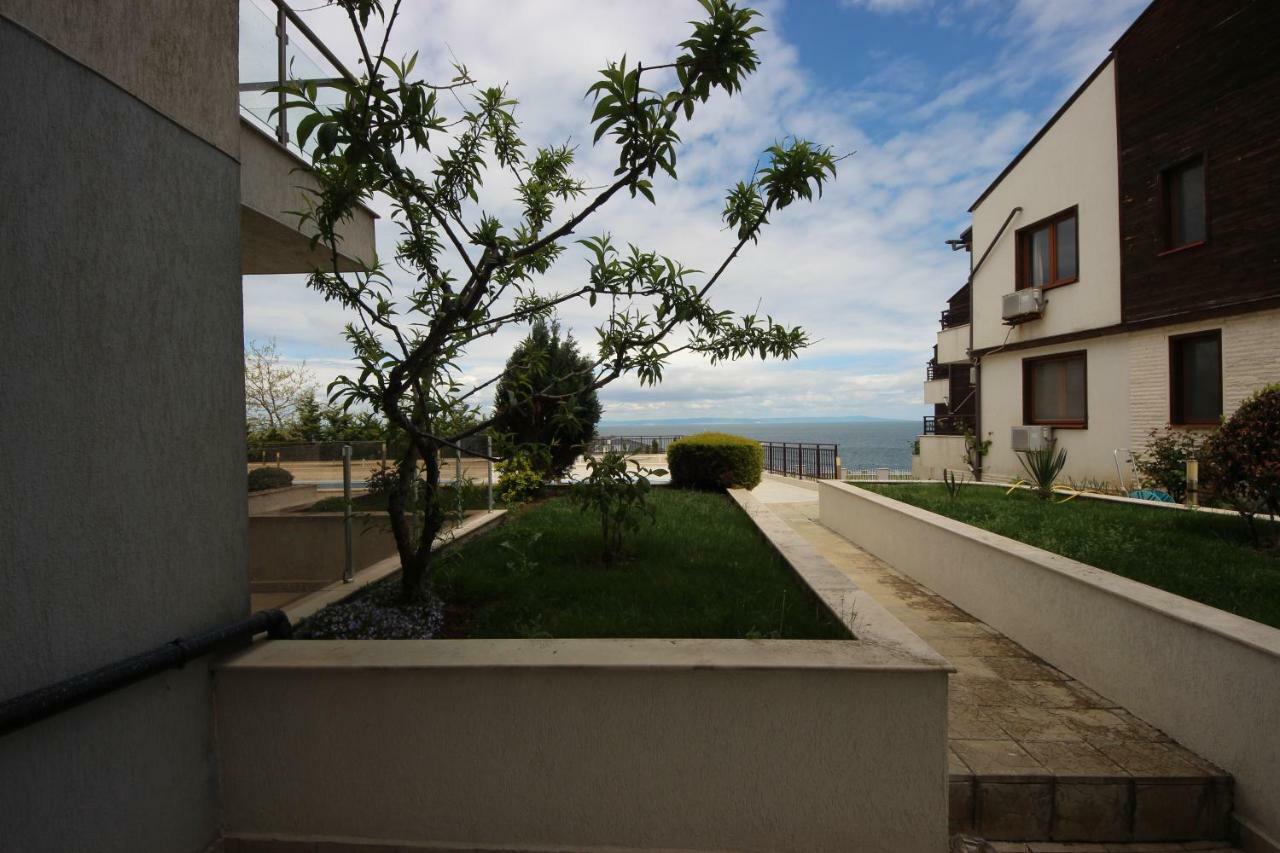 Menada Apolon Apartments Созопол Екстериор снимка